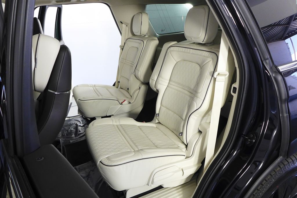2021 Lincoln Navigator Black Label 22