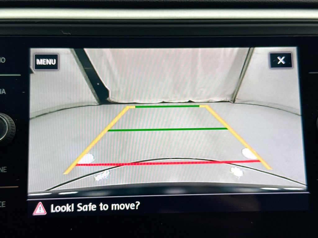 Thumbnail: 2021 Volkswagen Atlas - 14