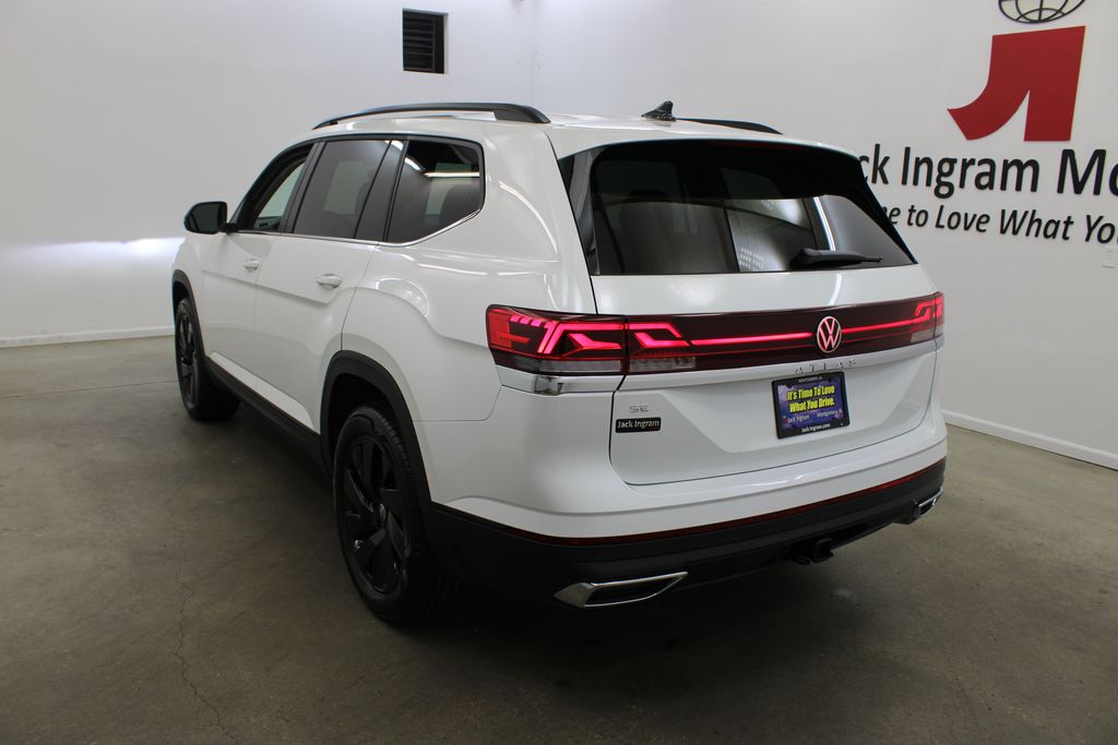 new 2026 Volkswagen Atlas car, priced at $43,361