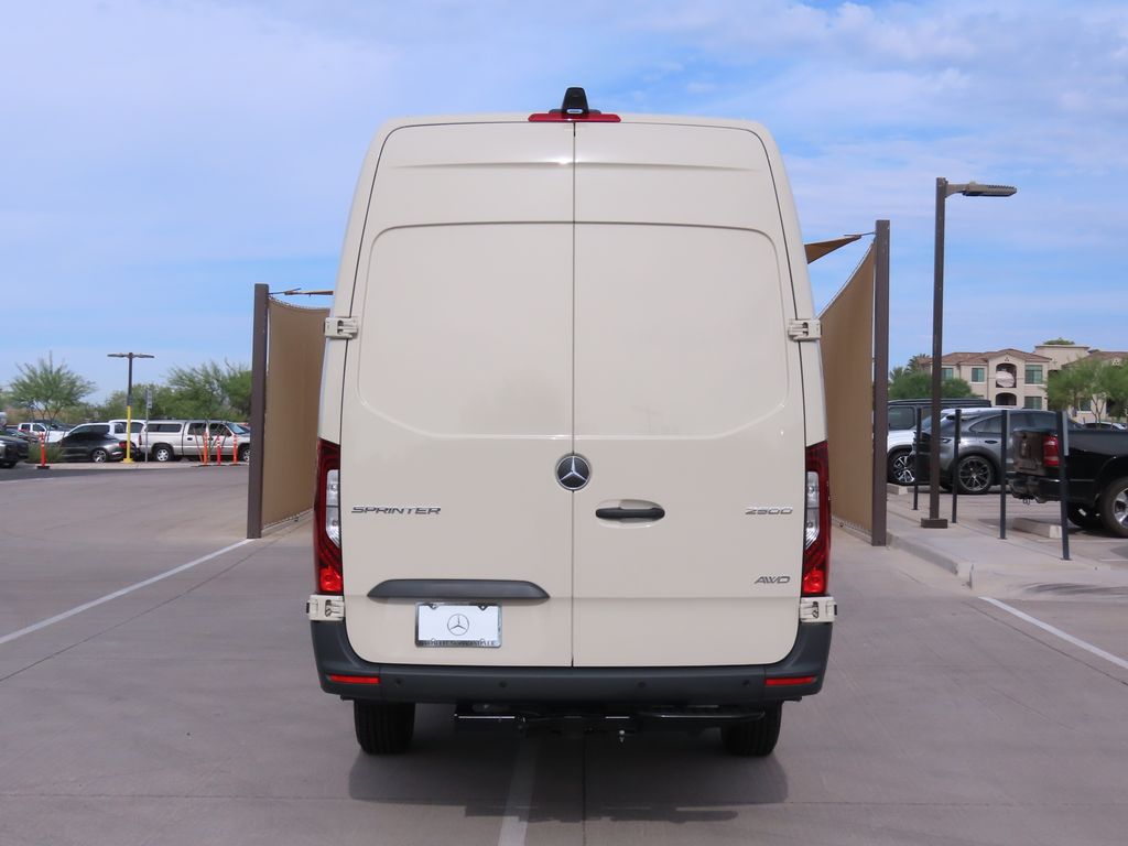 Thumbnail: 2026 Mercedes-Benz Sprinter - 6