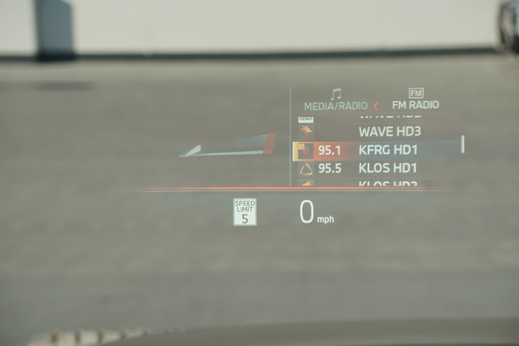 Thumbnail: 2026 BMW 5 Series - 8