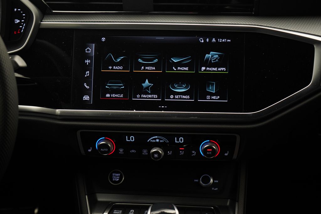 Thumbnail: 2025 Audi Q3 - 10