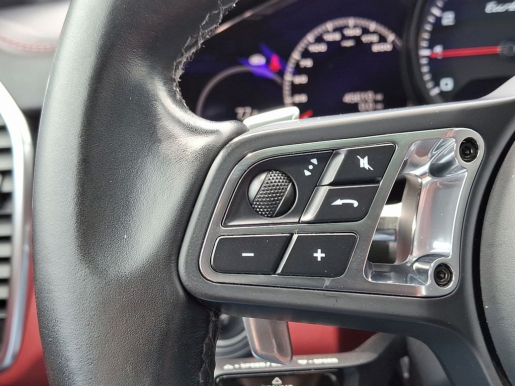 2021 Porsche Cayenne Turbo 25