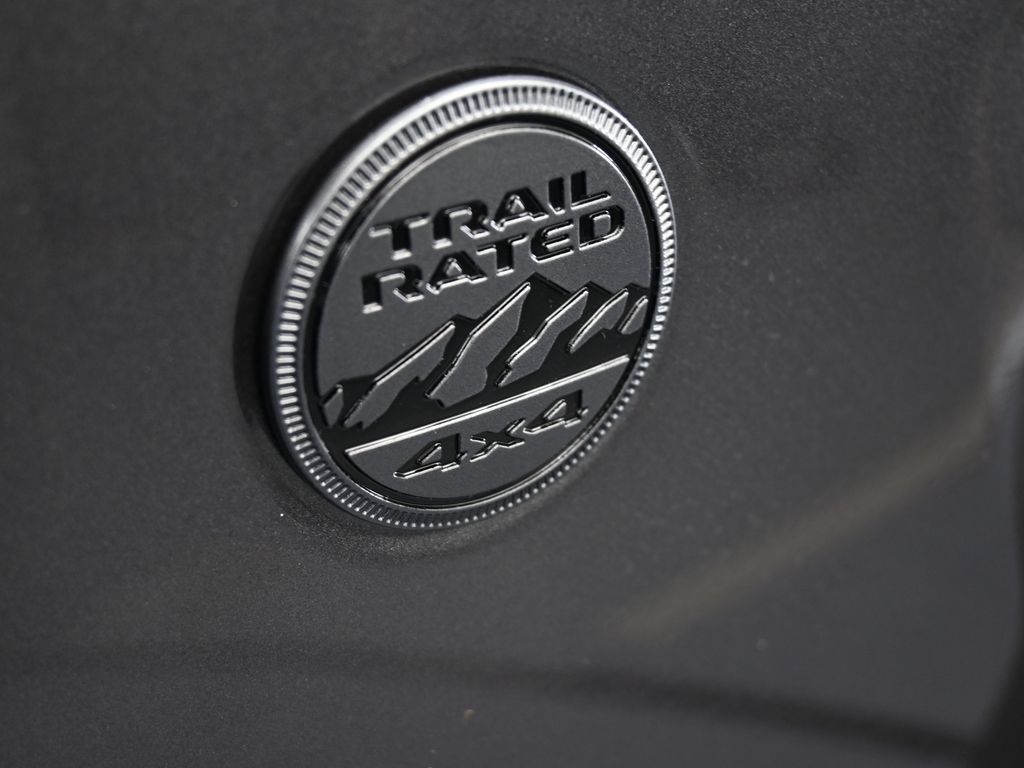 New 2026 Granite Crystal Metallic Clearcoat Jeep Sport image 40