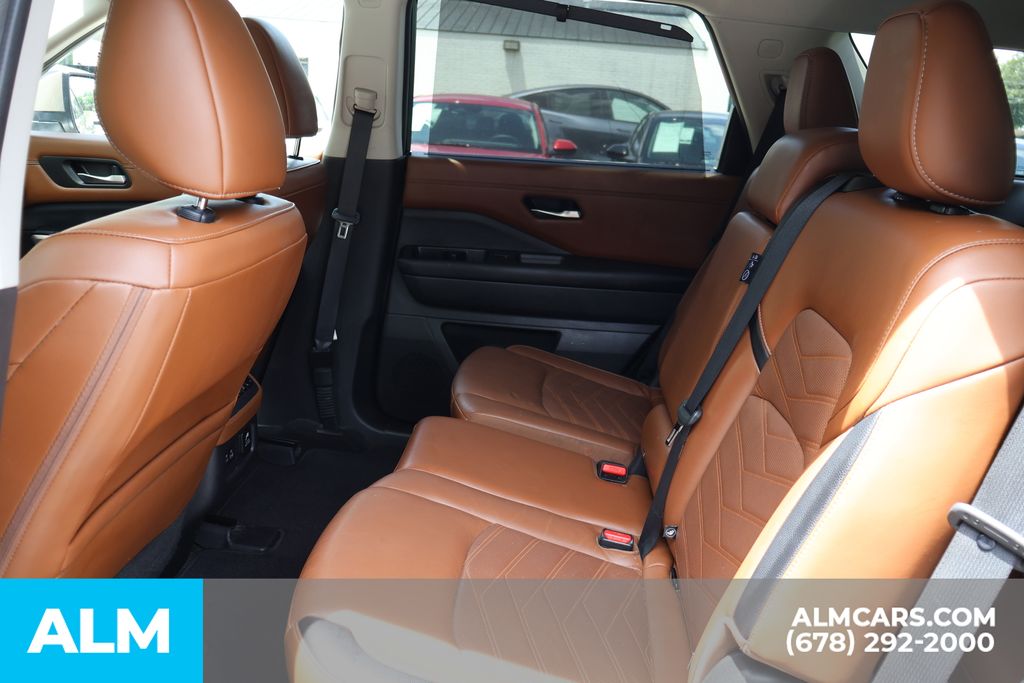Used 2023 Beige Nissan Platinum image 17