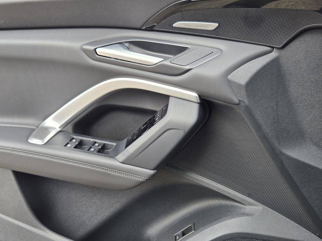 new 2025 Audi Q5 car, priced at $59,850