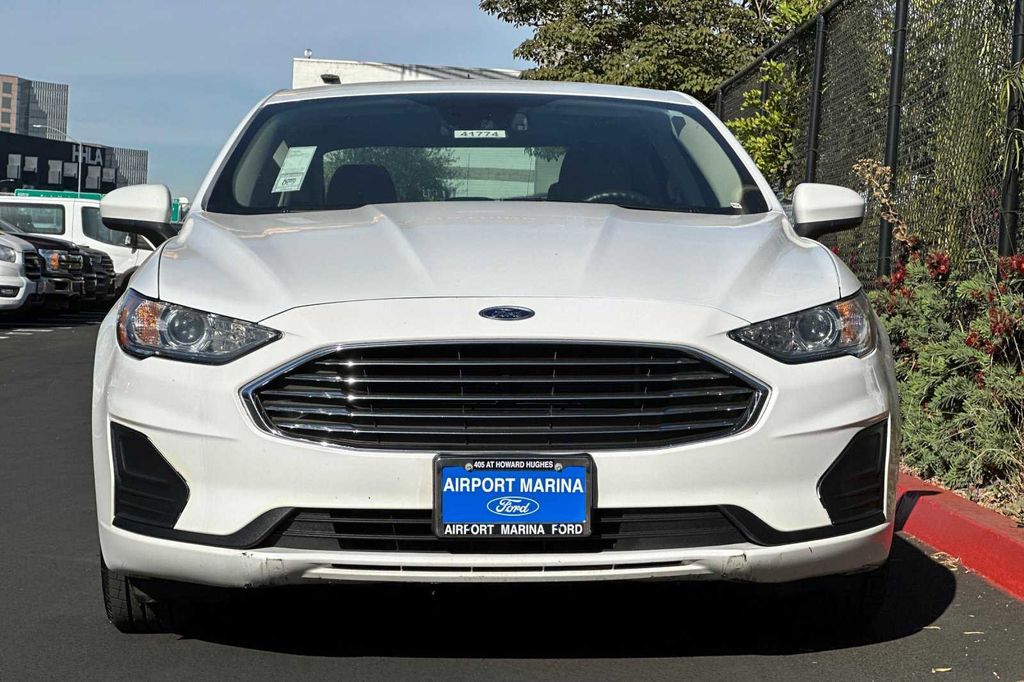 2019 Ford Fusion S 11