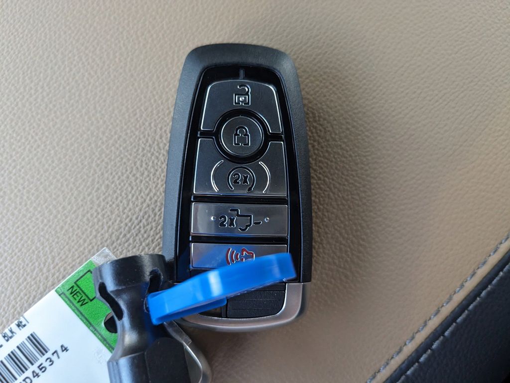2025 Ford F-250 Super Duty Lariat