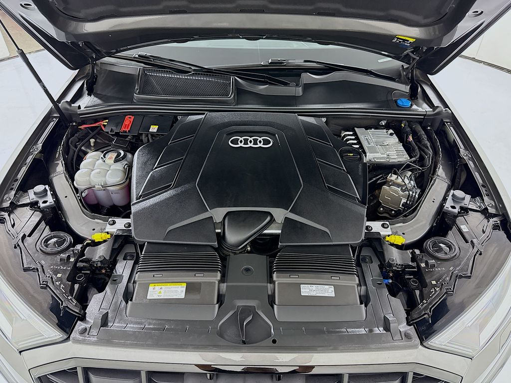 Thumbnail: 2023 Audi Q7 - 30
