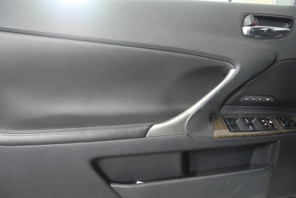 2011 Lexus IS 250 8