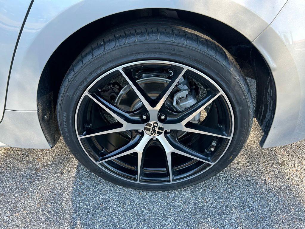 Thumbnail: 2022 Toyota Corolla - 9