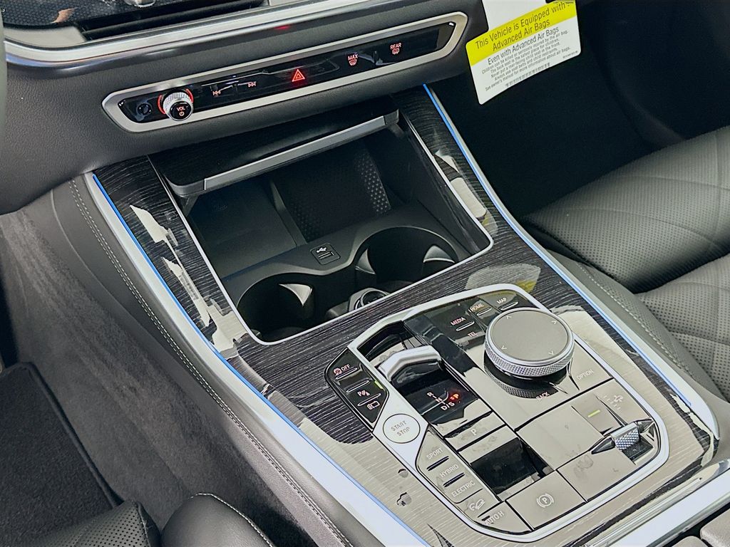 Thumbnail: 2026 BMW X5 - 15