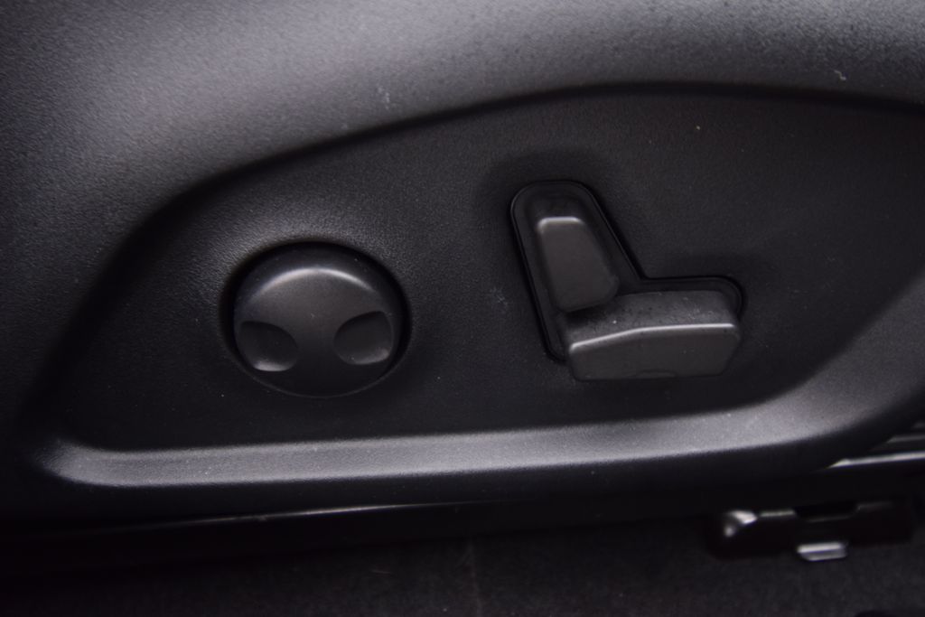 used 2022 Jeep Compass car, priced at $27,250