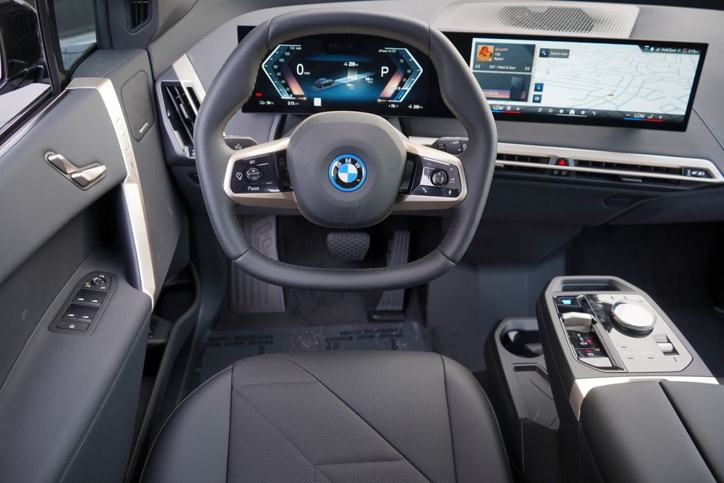 2025 BMW iX xDrive50 15