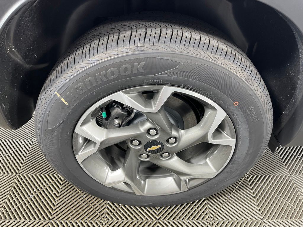 Thumbnail: 2026 Chevrolet Trax - 17