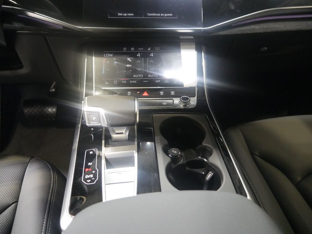 Thumbnail: 2026 Audi Q7 - 27