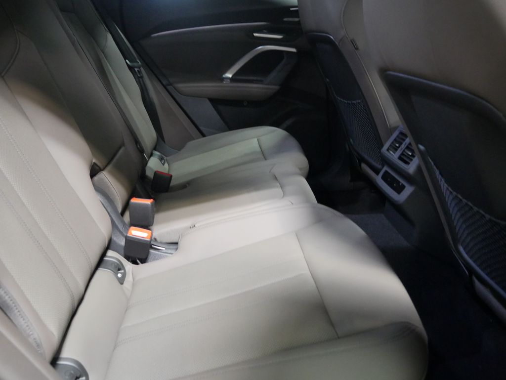 Thumbnail: 2025 Audi Q5 - 31