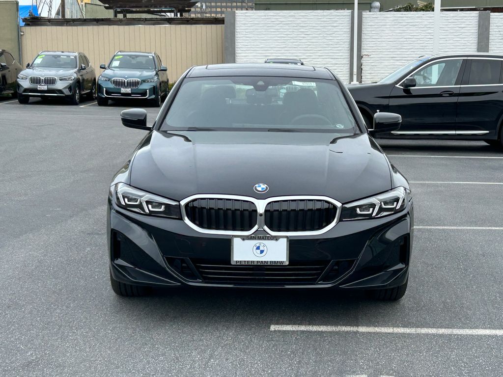 2025 BMW 3 Series 330i xDrive 8