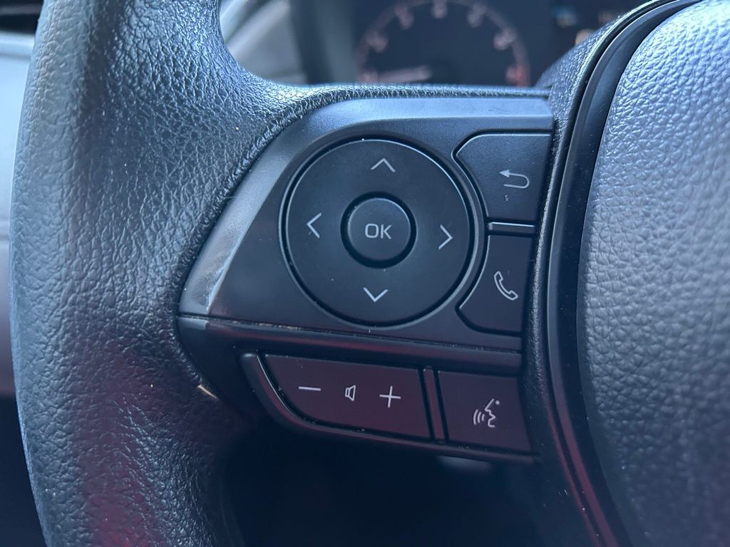 Thumbnail: 2025 Toyota Corolla Cross - 18