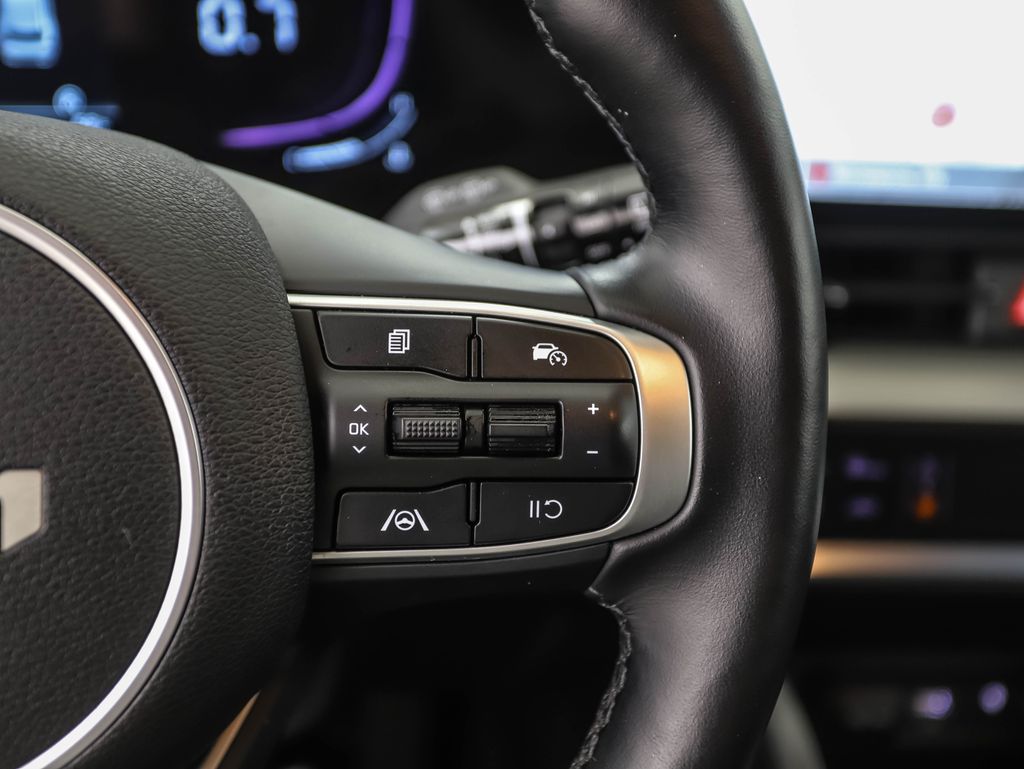 Thumbnail: 2023 Kia Sportage - 13