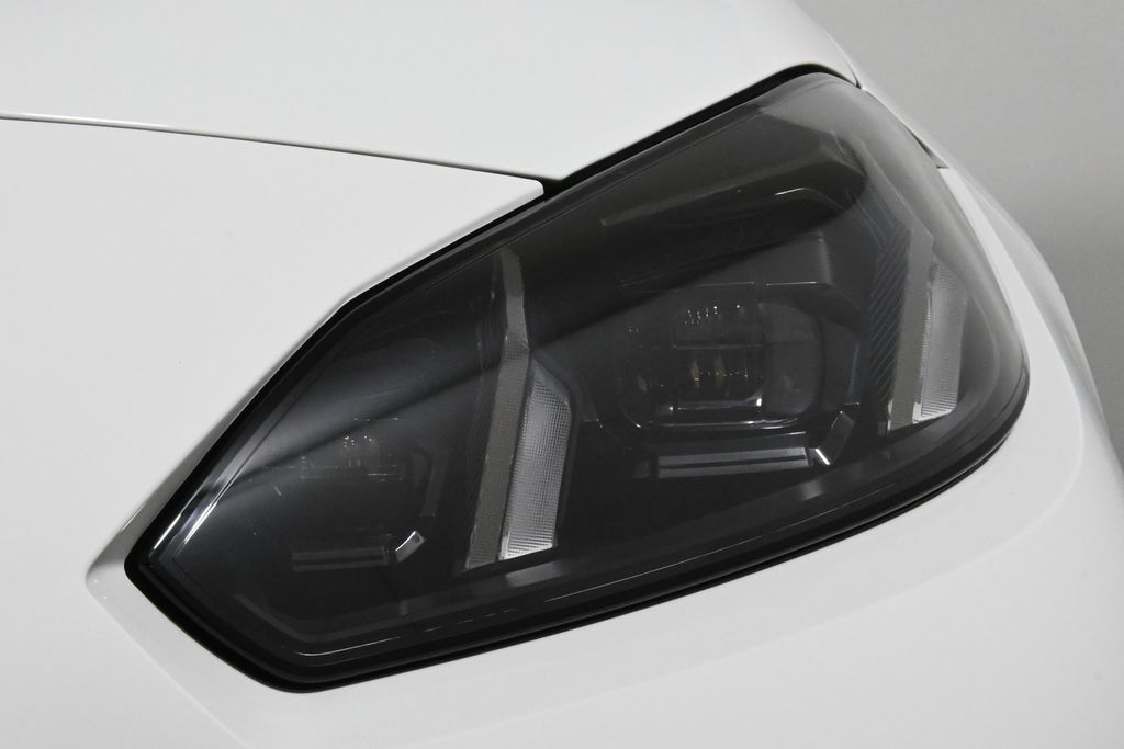 Thumbnail: 2026 BMW 2 Series - 11