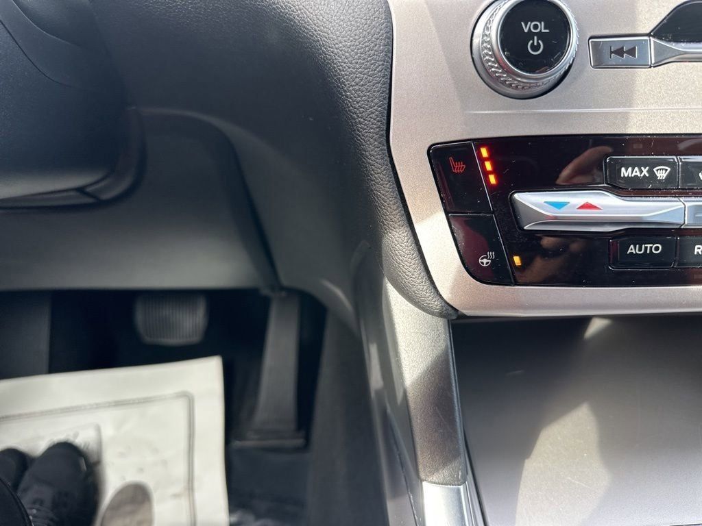 2023 Black Metallic Ford Explorer XLT RWD SUV