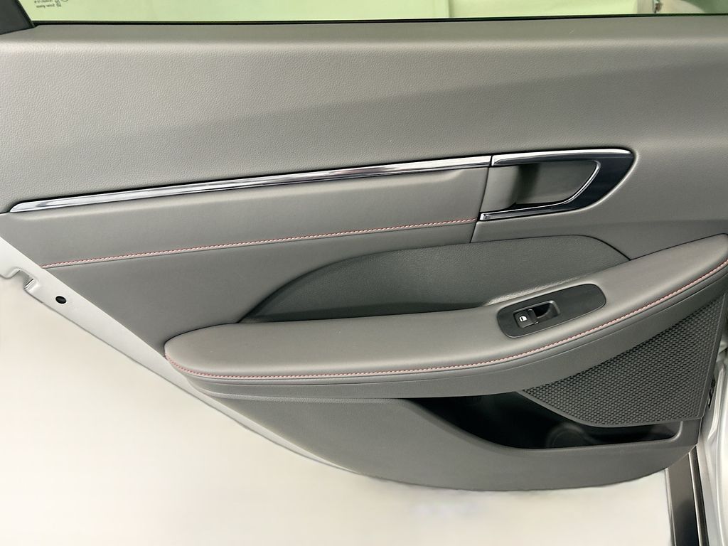 Thumbnail: 2025 Hyundai Sonata - 25