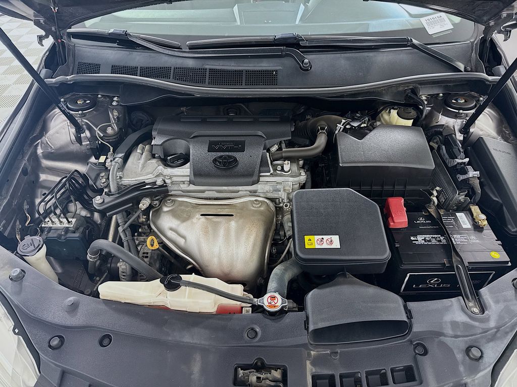 Thumbnail: 2017 Toyota Camry - 31