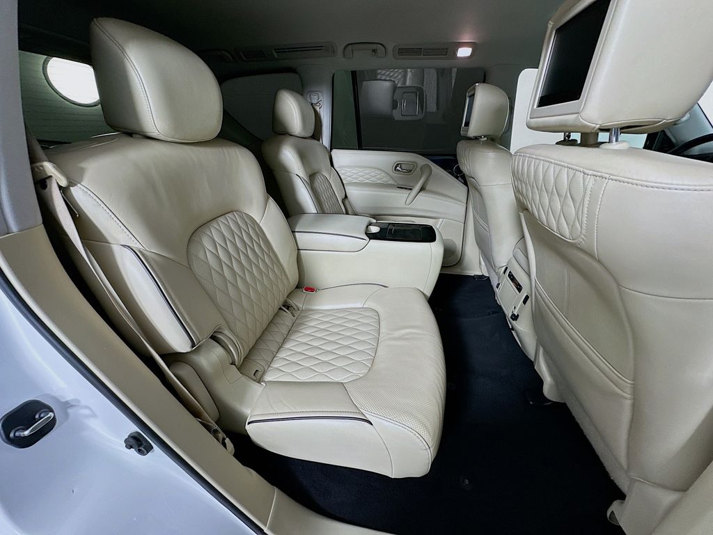 Thumbnail: 2019 INFINITI QX80 - 30