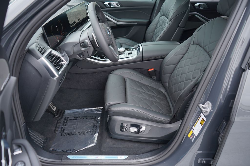 Thumbnail: 2026 BMW X5 - 11