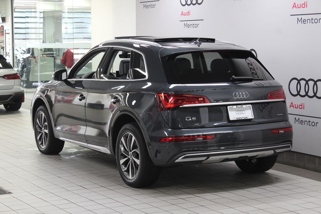 Thumbnail: 2021 Audi Q5 - 4