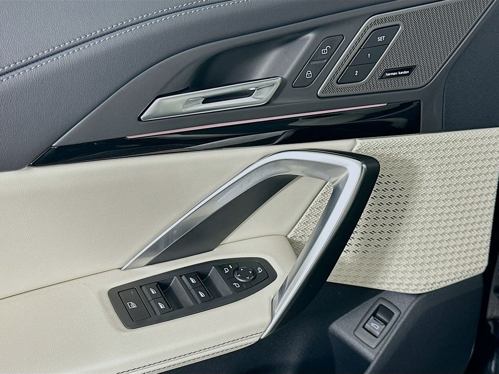 Thumbnail: 2026 BMW X1 - 20