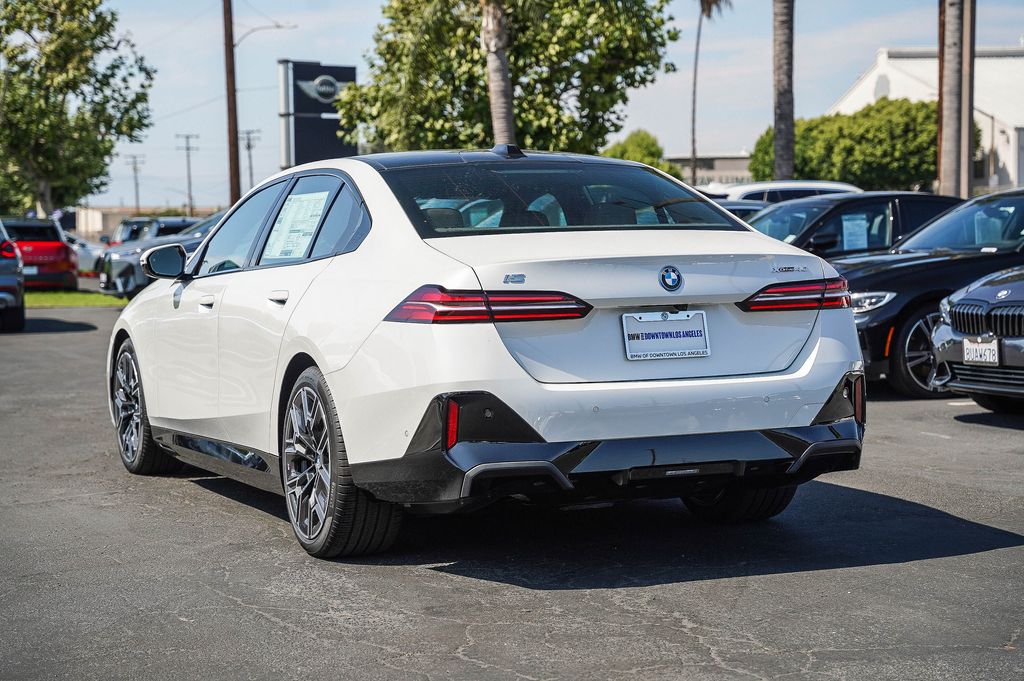 2025 BMW i5 xDrive40 6