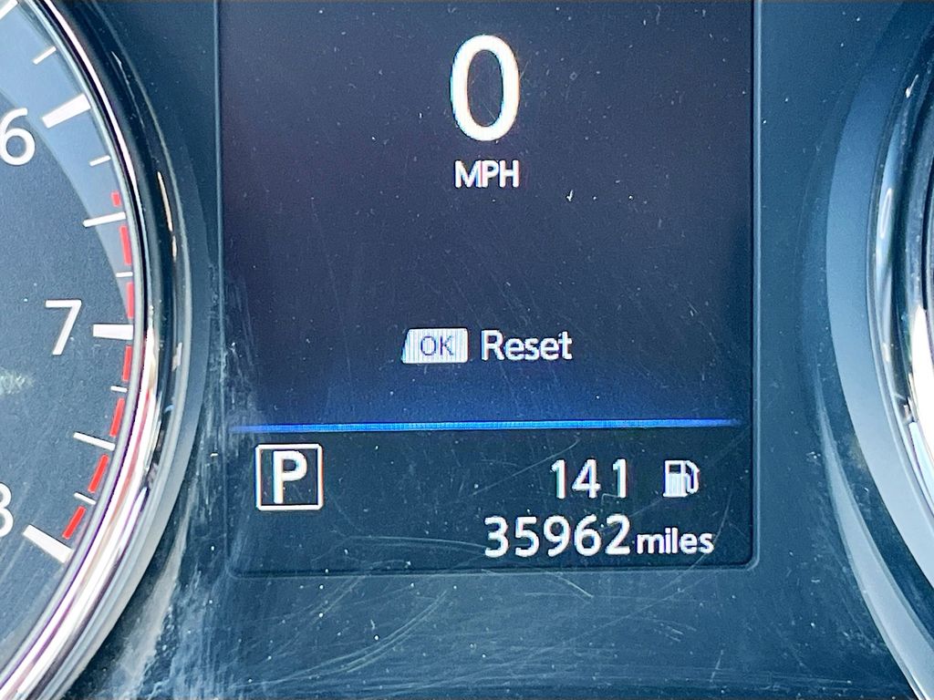 Used 2022 Gray Nissan SL image 12