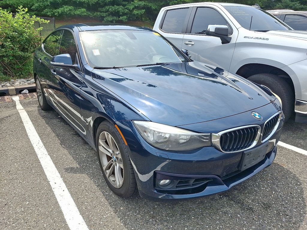 Thumbnail: 2016 BMW 3 Series - 3
