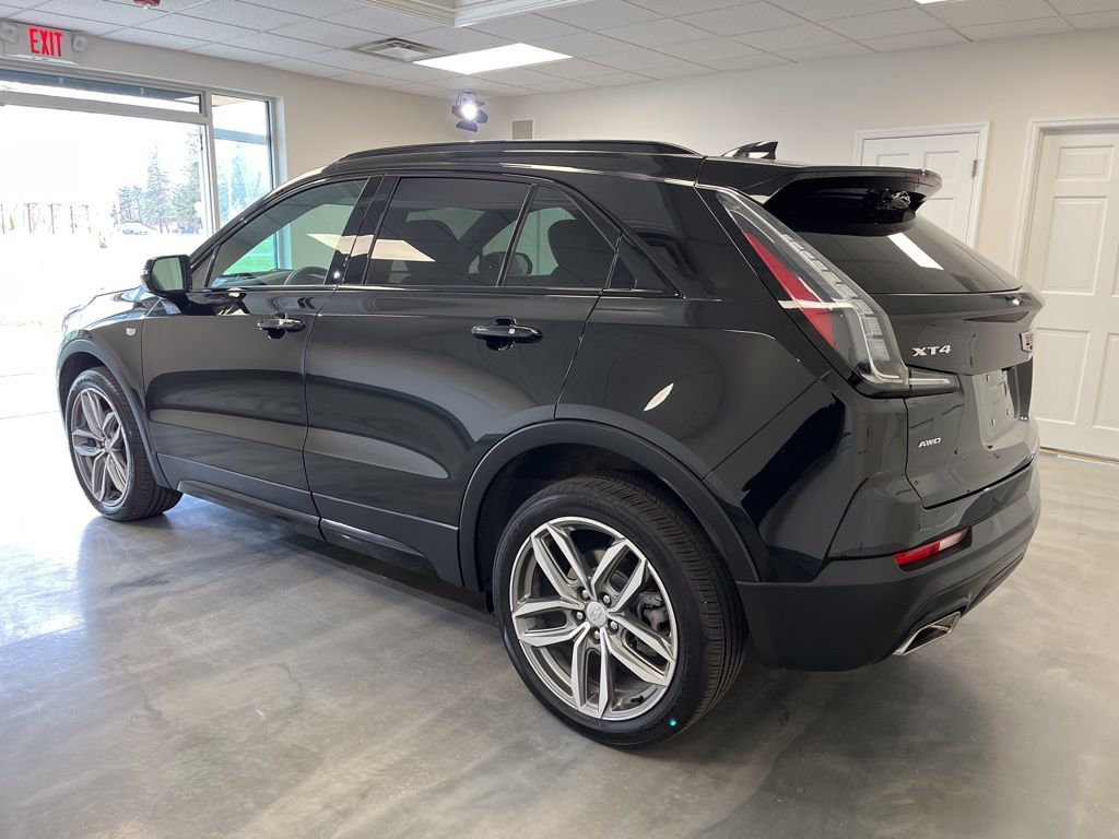 used 2023 Cadillac XT4 car, priced at $28,850