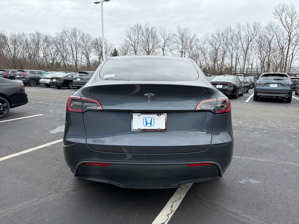 Thumbnail: 2023 Tesla Model Y - 4