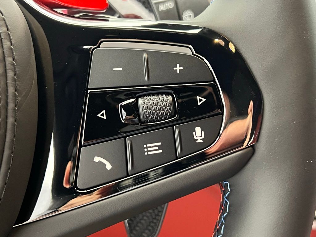 2025 BMW XM  21