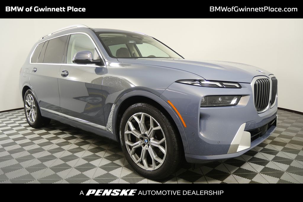 Thumbnail: 2026 BMW X7 - 1