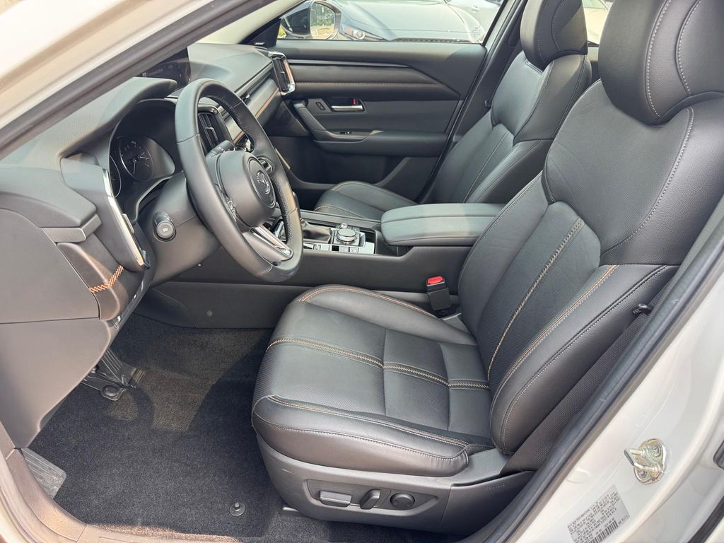 Certified Used 2025 Wind Chill Pearl Mazda 2.5 S Premium Plus Package image 9