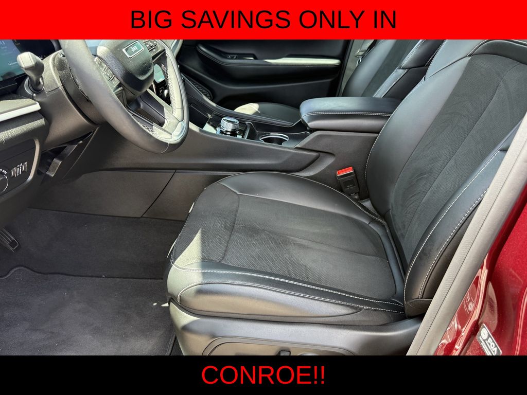 2025 Jeep Grand Cherokee Altitude X Red at Victoria Chrysler Dodge Jeep Ram