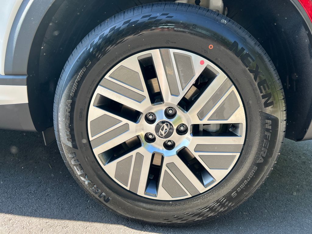 New 2026 White Hyundai Blue SEL image 20