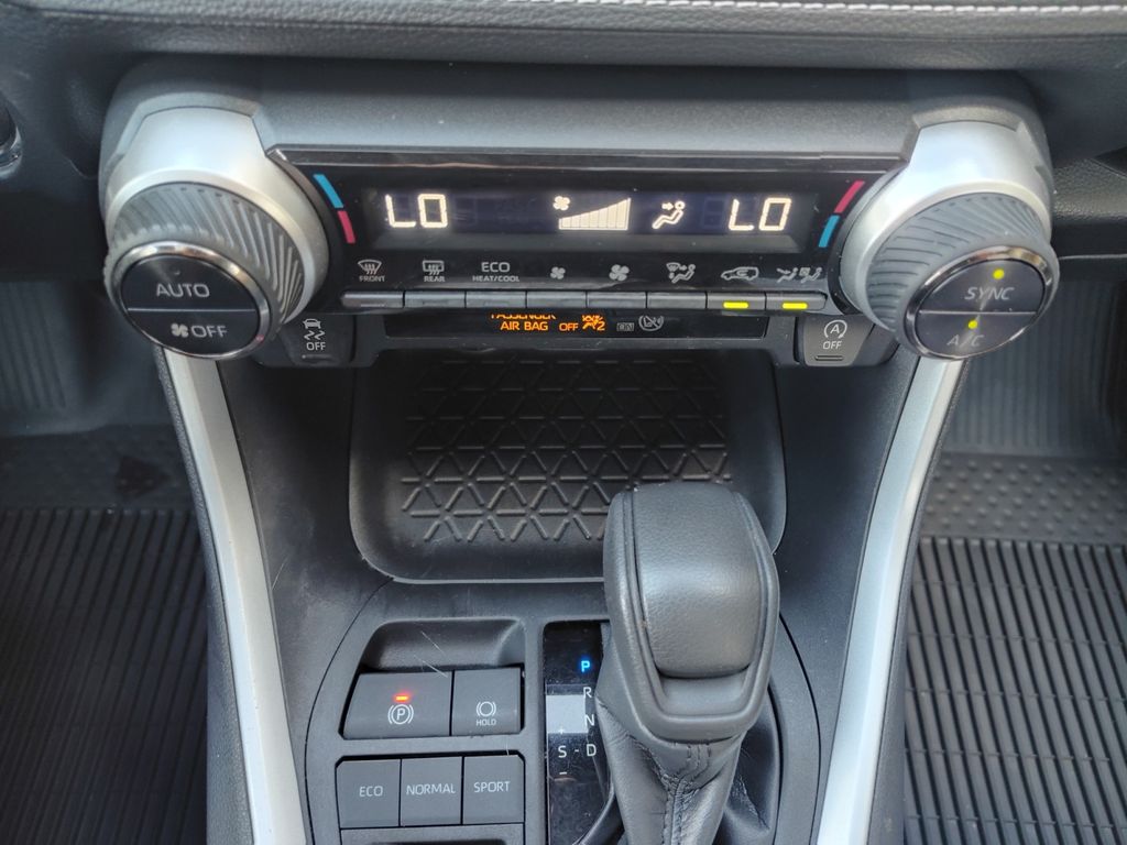 Used Car 2022 Toyota Rav4  Xle For Sale Under $30,000 In Austin, Texas