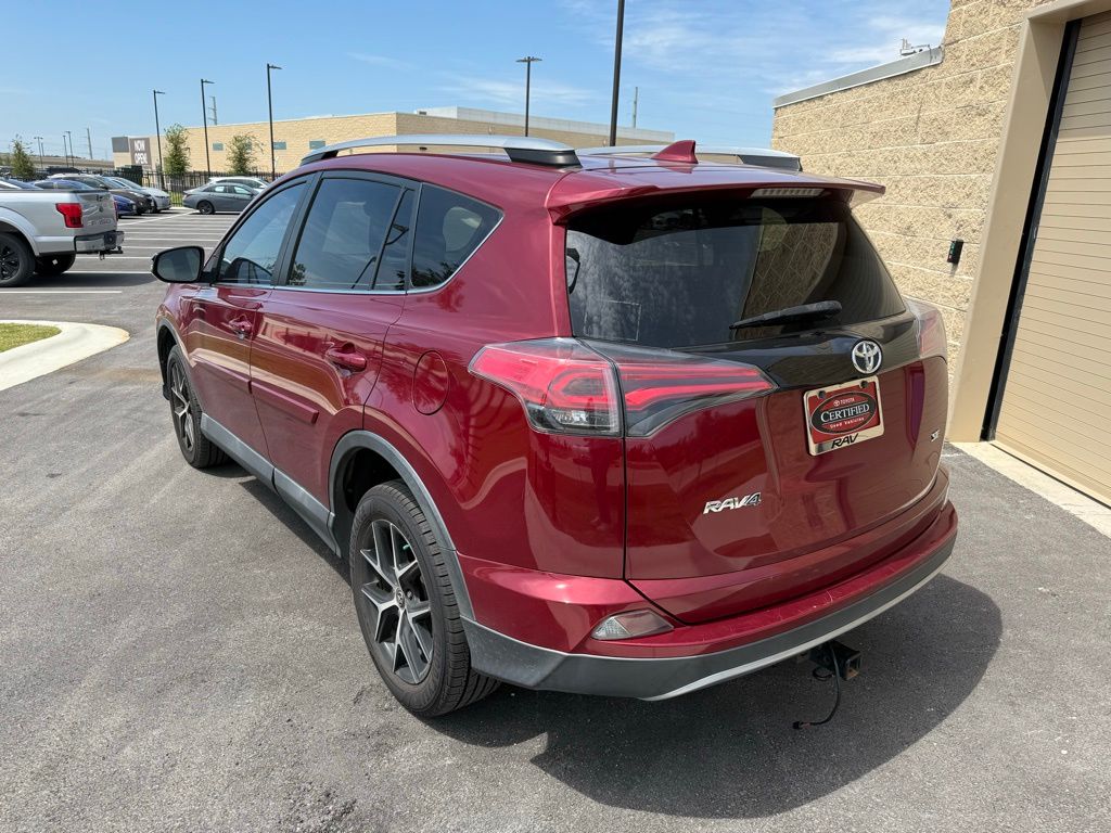 Thumbnail: 2018 Toyota RAV4 - 6