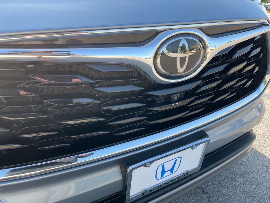 2023 Toyota Highlander Platinum 15