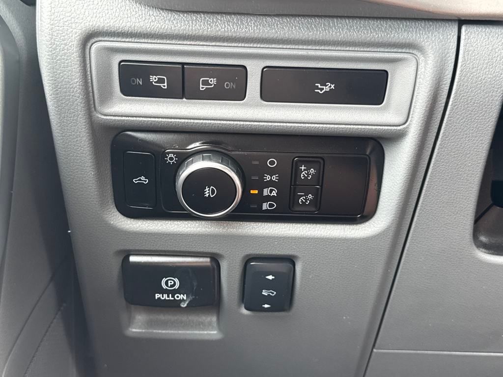 2023 Ford F-150 XLT photo 35