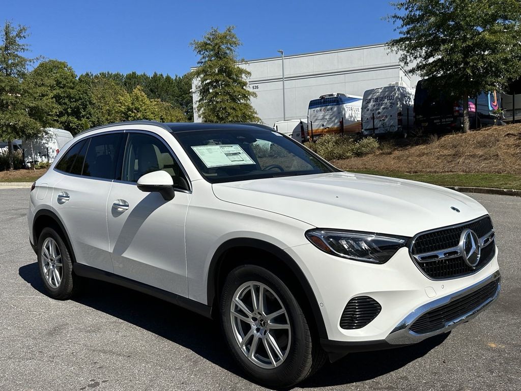 2025 Mercedes-Benz GLC GLC 300 2