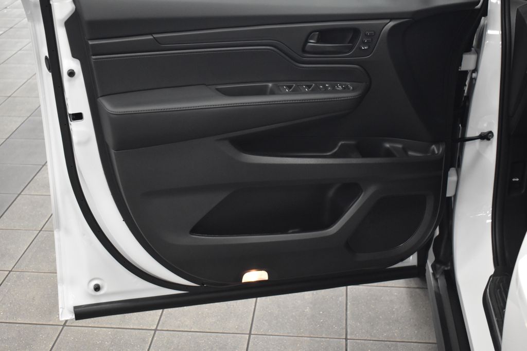 Thumbnail: 2025 Honda Odyssey - 8
