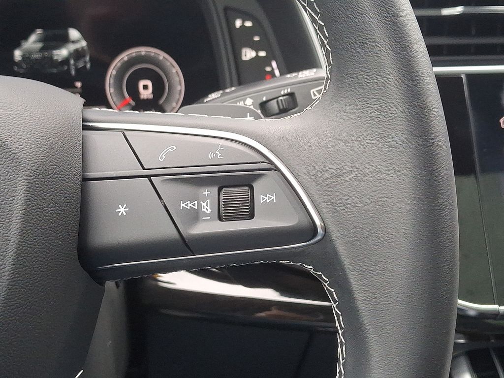 2025 Audi Q7 Premium 23