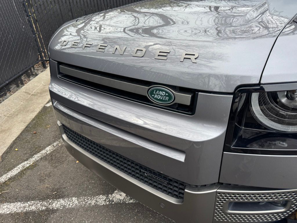2022 Land Rover Defender 110 6